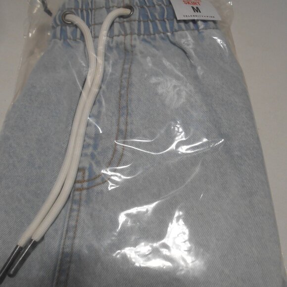 NEW CELEBRITY PINK LIGHT DENIM SHORT JEAN SKIRT DRAWSTRING WAIST w/ POCKETS SZ M - Picture 5 of 9